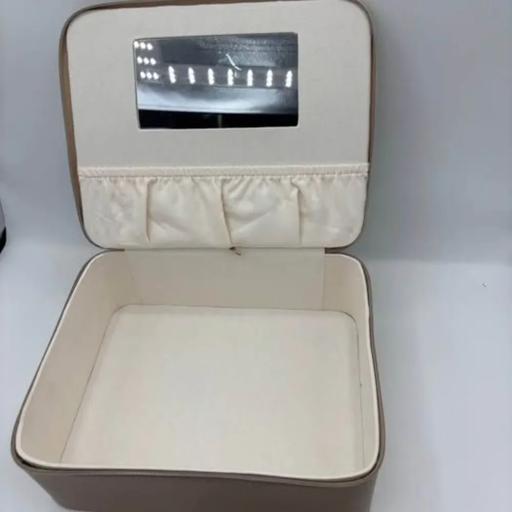 A New Day Travel Case Jewelry Makeup Organizer Tan Zippered Case